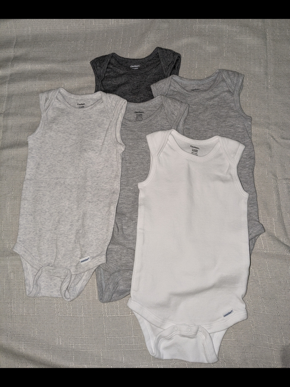 Gerber Baby Sleeveless Bodysuit Pack (9m)